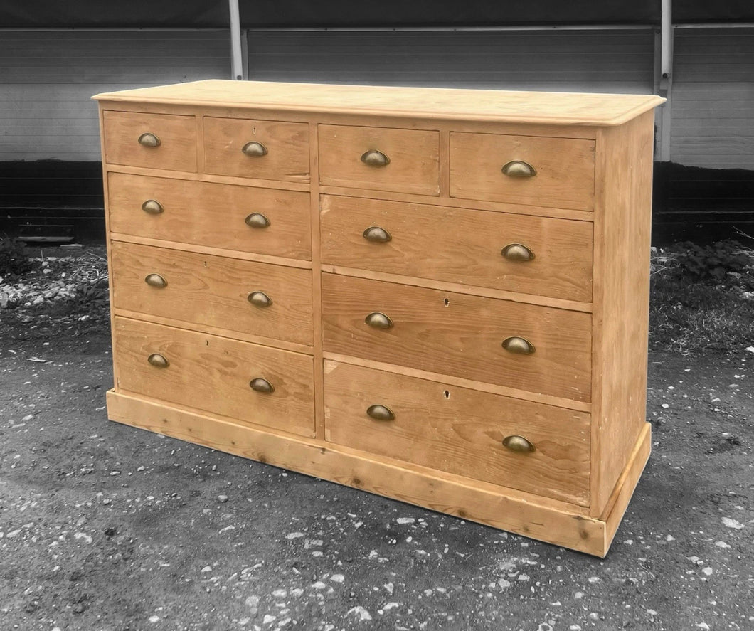 ANTIQUE 19th CENTURY ENGLISH PINE BANK OF 10 DRAWERS, c1900