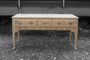 20th CENTURY ENGLISH LIGHT OAK DRESSER BASE