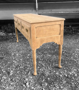 20th CENTURY ENGLISH LIGHT OAK DRESSER BASE