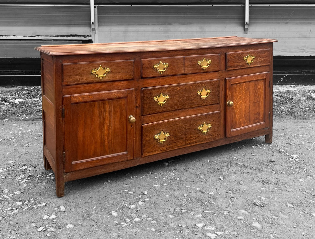 LARGE ANTIQUE 19th CENTURY ENGLISH OAK DRESSER BASE, c1840