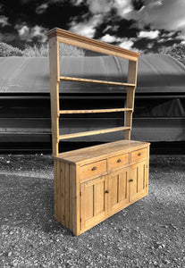 LARGE ANTIQUE 19th CENTURY ENGLISH PINE DRESSER, c1900