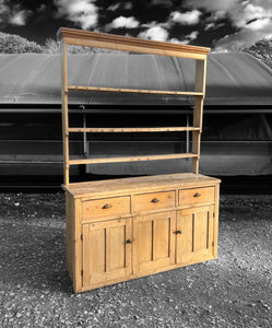 LARGE ANTIQUE 19th CENTURY ENGLISH PINE DRESSER, c1900