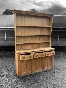 LARGE ANTIQUE 19th CENTURY ENGLISH PINE DRESSER, c1900