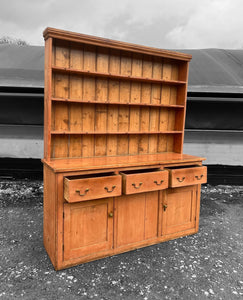 LARGE ANTIQUE 19th CENTURY ENGLISH PINE DRESSER, c1900