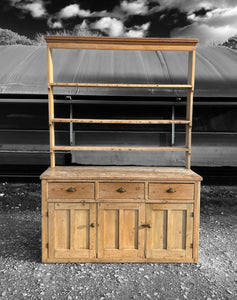 LARGE ANTIQUE 19th CENTURY ENGLISH PINE DRESSER, c1900