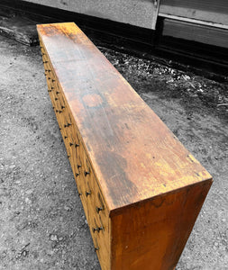 LARGE ANTIQUE 20th CENTURY ENGLISH OAK BANK OF 36 DRAWERS, c1920