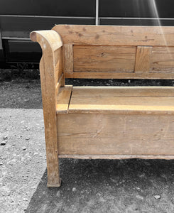 LARGE ANTIQUE 19th CENTURY EUROPEAN BLEACHED PINE BENCH SEAT, c1900