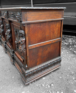 LOVELY ANTIQUE 19th CENTURY FRENCH CARVED OAK SIDEBOARD, c1900