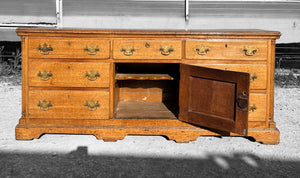 ANTIQUE 19th CENTURY GEORGIAN ENGLISH COUNTRY OAK DRESSER BASE, c1830