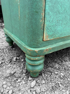 ANTIQUE 19th CENTURY ENGLISH PINE PAINTED CHEST OF DRAWERS, c1900