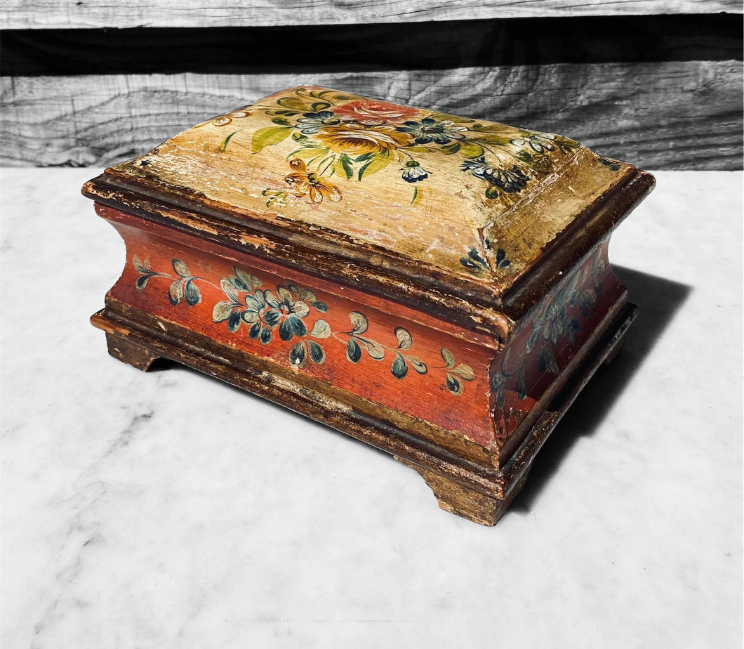ANTIQUE 20TH CENTURY ITALIAN VENETIAN HAND PAINTED JEWELLERY BOX, C1920