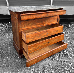 ANTIQUE 19TH CENTURY FRENCH  FLAMED MAHOGANY & MARBLE TOPPED COMMODE, c1900