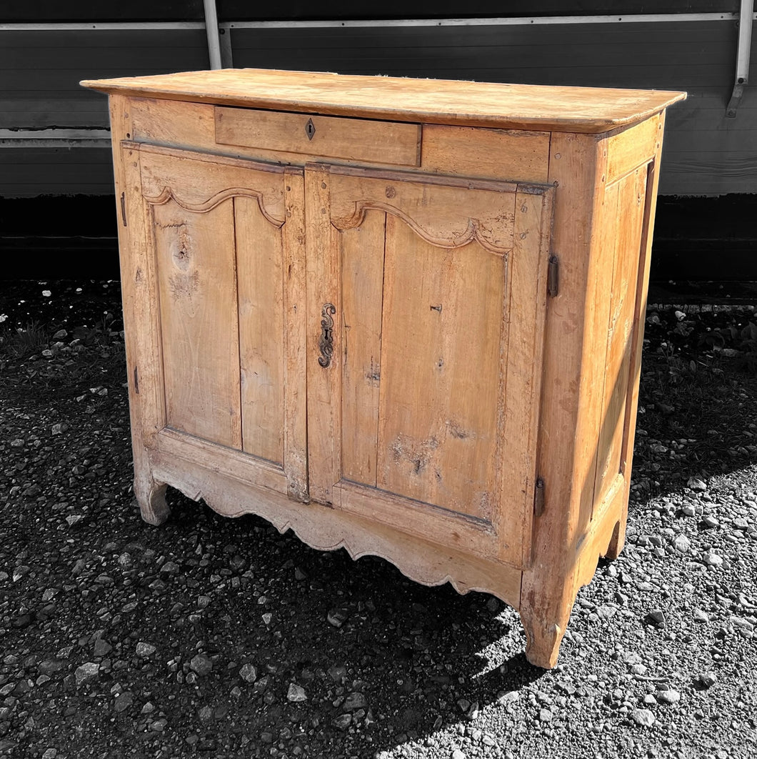 ANTIQUE 19TH CENTURY FRENCH RUSTIC OAK BUFFET CUPBOARD, C1880