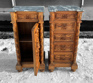 ANTIQUE 19TH CENTURY FRENCH PAIR OF ORNATE CARVED OAK & MARBLE TOPPED BEDSIDE TABLES, c1900