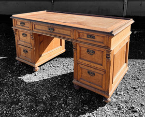 LARGE ANTIQUE 19TH CENTURY FRENCH ORNATE RUSTIC PINE & LEATHER TOPPED DESK, C1900