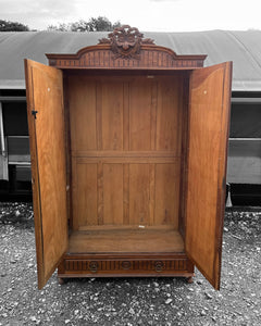 ANTIQUE 19TH CENTURY FRENCH ORNATE OAK DOUBLE WARDROBE ARMOIRE, C1900