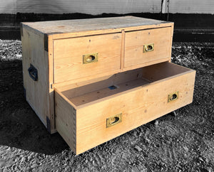 ANTIQUE 19th CENTURY PINE MILITARY CAMPAIGN CHEST OF DRAWERS, c1900