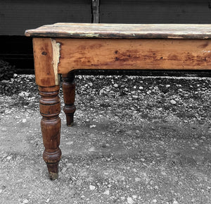 LARGE ANTIQUE 19TH CENTURY ENGLISH FARMHOUSE DINING TABLE, c1900