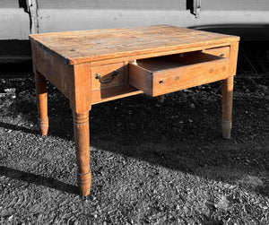 ANTIQUE 19TH CENTURY ENGLISH FARMHOUSE RUSTIC PINE DINING TABLE, c1900