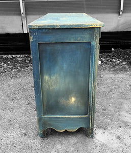 ANTIQUE 19th CENTURY FRENCH ORNATE PAINTED OAK BUFFET CUPBOARD, c1900