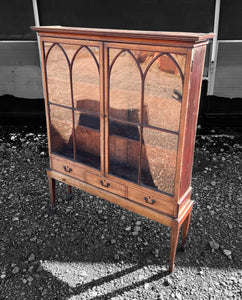 ANTIQUE 19TH CENTURY MAHOGANY GEORGIAN STYLE DISPLAY CABINET, C1900