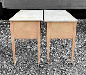 ANTIQUE 20TH CENTURY FRENCH PAIR OF CONTEMPORARY MARBLE TOPPED BEDSIDE TABLES, c1920