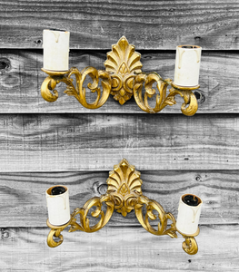 20TH CENTURY FRENCH PAIR OF ORNATE GILT WALL SCONCES, C1940