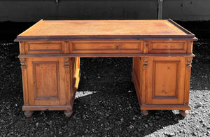 LARGE ANTIQUE 19TH CENTURY FRENCH ORNATE RUSTIC PINE & LEATHER TOPPED DESK, C1900