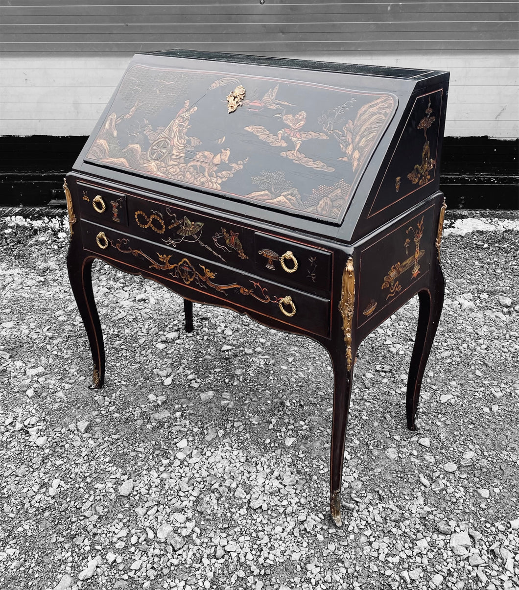 ANTIQUE 19TH CENTURY ORMOLU MOUNTED CHINOISERIE BUREAU, c1900