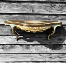 Load image into Gallery viewer, ANTIQUE 20TH ITALIAN GILT FLORENTINE WALL SHELF, C1920
