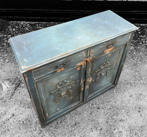 ANTIQUE 19th CENTURY FRENCH ORNATE OAK PAINTED CUPBOARD, c1900