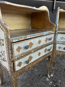 ANTIQUE 20th CENTURY PAIR OF ITALIAN GILT FLORENTINE SIDE TABLES, c1920