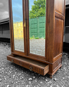 ANTIQUE 19TH CENTURY FRENCH ORNATE OAK DOUBLE WARDROBE ARMOIRE, C1900