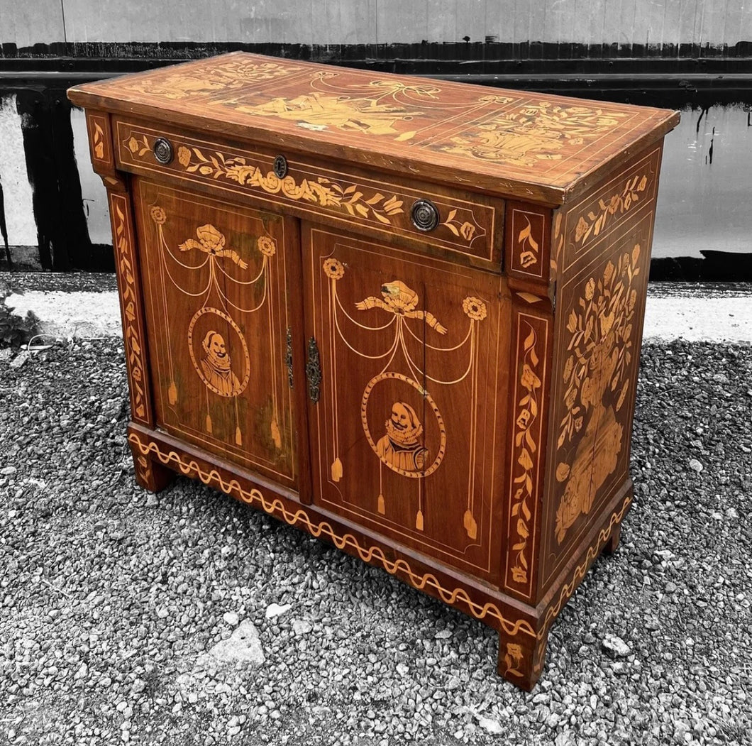 ANTIQUE 19TH CENTURY DUTCH ORNATE MARQUETRY INLAID CUPBOARD, C1800