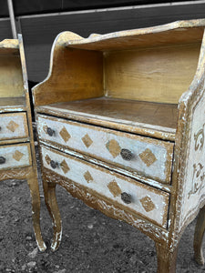 ANTIQUE 20th CENTURY PAIR OF ITALIAN GILT FLORENTINE SIDE TABLES, c1920