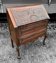 Load image into Gallery viewer, ANTIQUE 20th CENTURY FRENCH ORNATE OAK BUREAU, c1920
